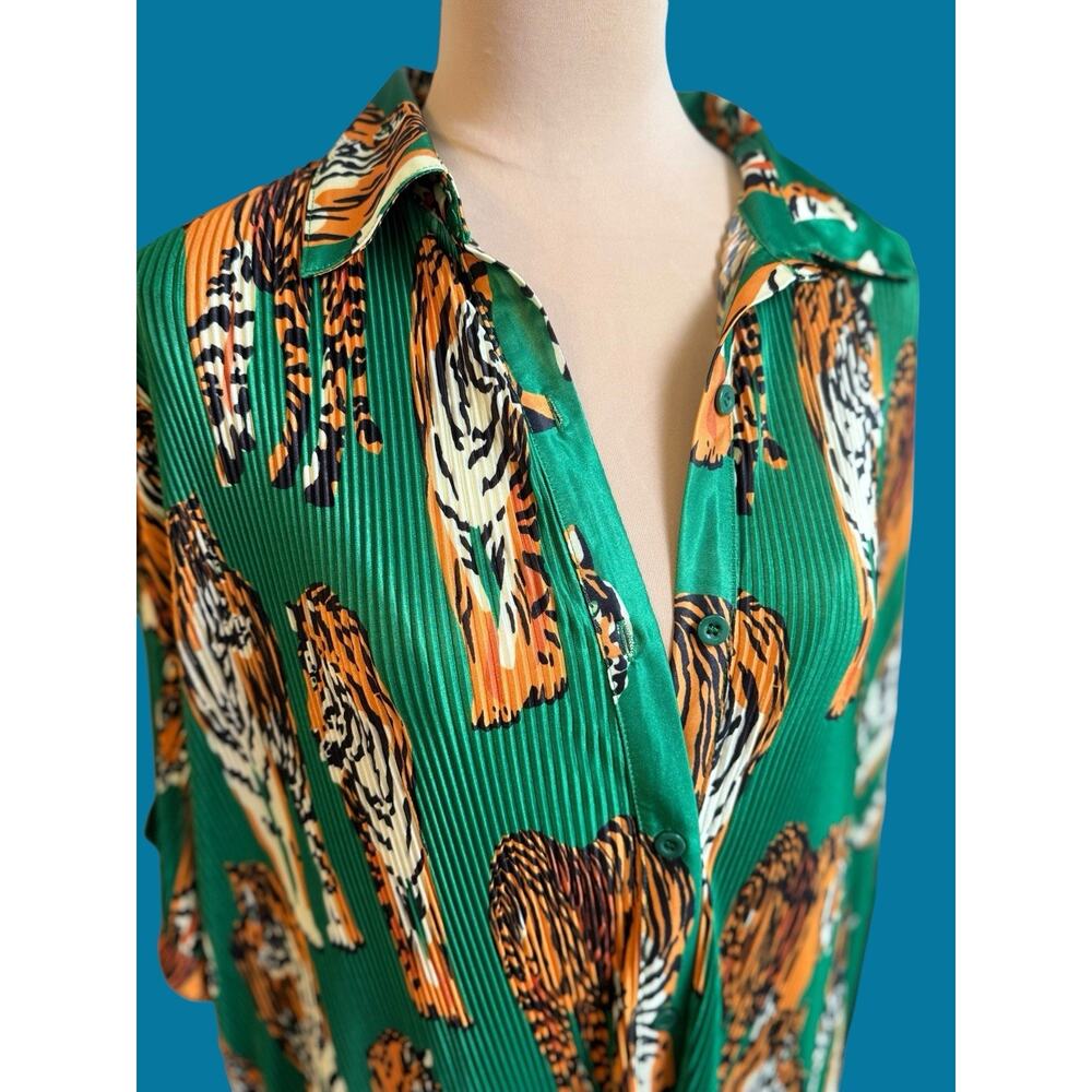 Dressed In Lala | So Far So Good Green Plisse Tiger Tail Maxi Dress | Worn Once - Picture 7 of 16